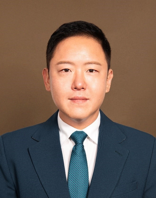 马德兴：国足开始全面演练技战术，伊万对训练情况比较满意