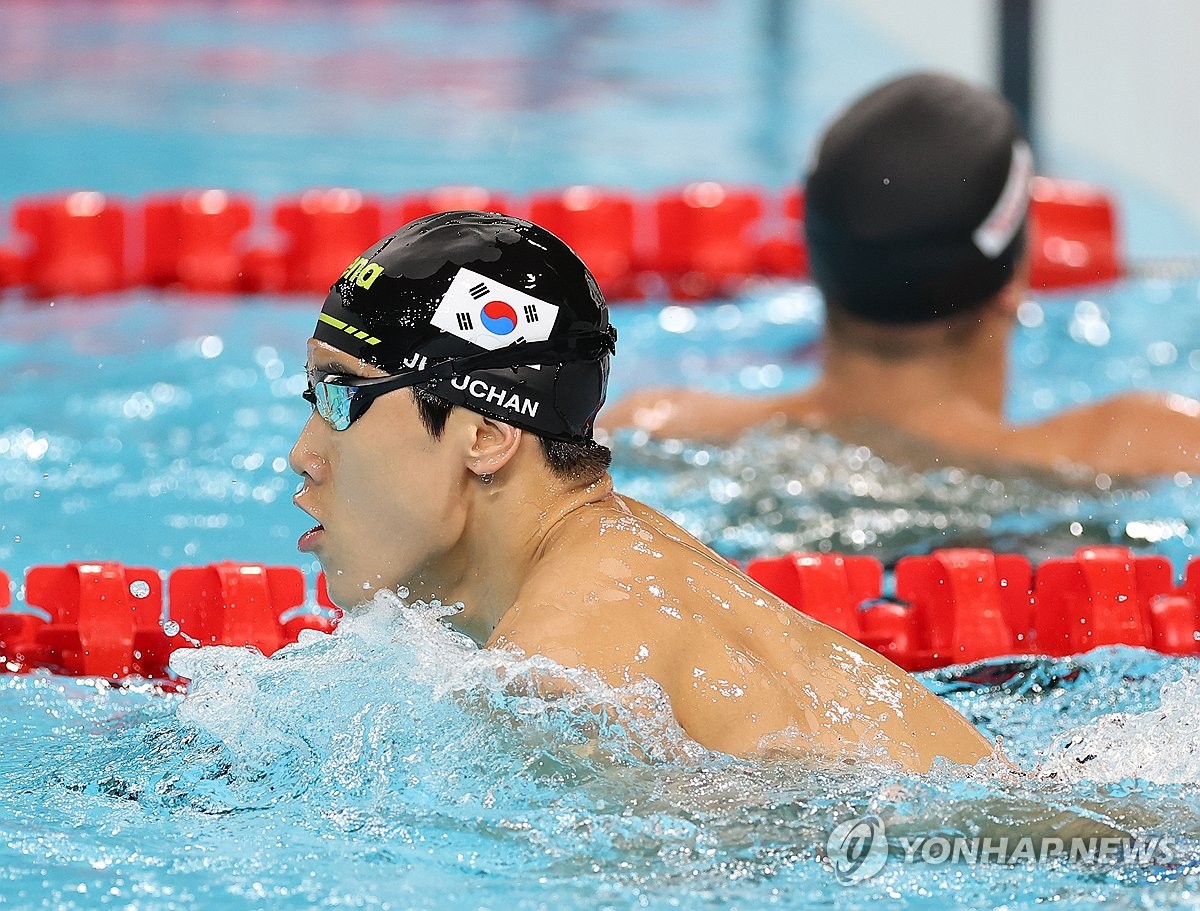 【西甲集锦】杜兰半场双响，塞尔塔2-0皇家社会